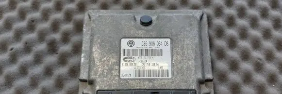 Seat Toledo II (1M) Engine control unit/module 036906034DS 6160066908 4LK03CH6E