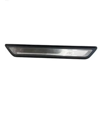 Hyundai i40 Front sill trim cover 858833Z100