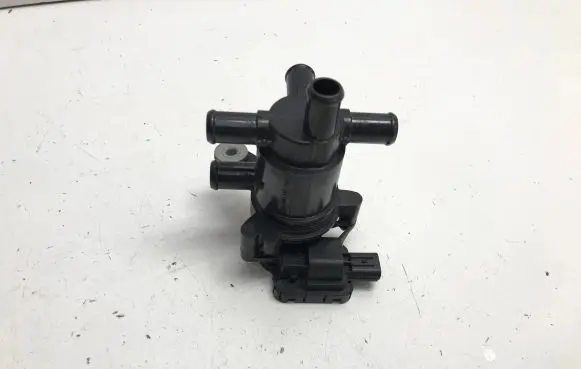 Toyota bZ4X Coolant heater control valve VN0823000021 07F16 0021220604011