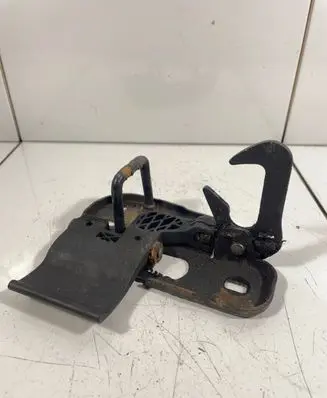 Volkswagen PASSAT CC Engine bonnet/hood lock/latch loop/hook 3C8823480