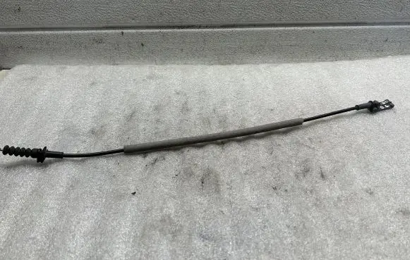 Volvo V70 Rear door cable line 8663870