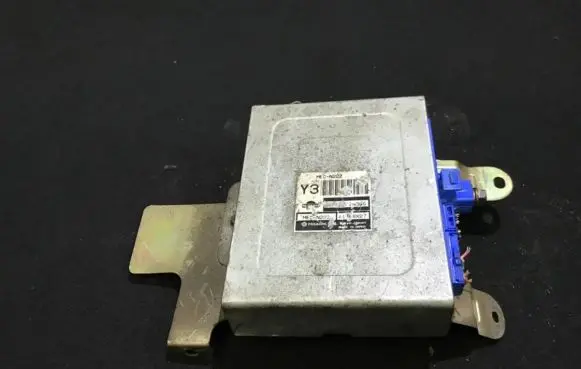 Nissan Almera Engine control unit/module 237102N366 MEC-N222