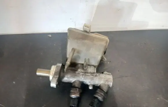 Volvo S60 Master brake cylinder 8646006