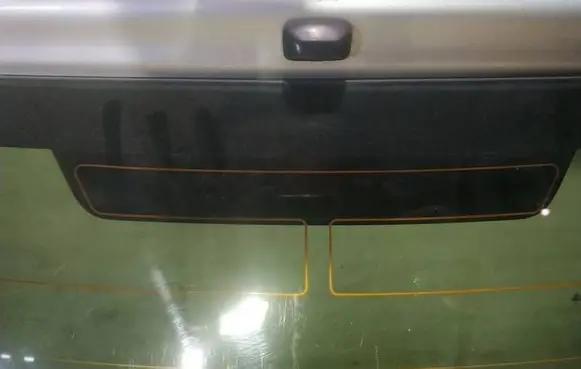 Toyota Yaris Third/center stoplight