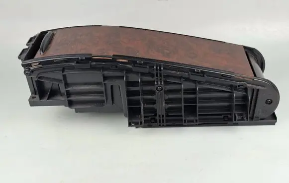 Mercedes-Benz CLS C219 Glove box central console A2196800850