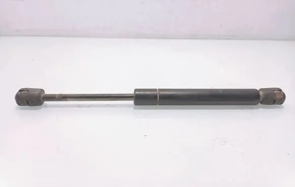 Volkswagen PASSAT B5 Tailgate/trunk/boot hinge 3B5827550A
