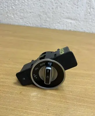 Mercedes-Benz CLS C218 X218 Light switch D6237