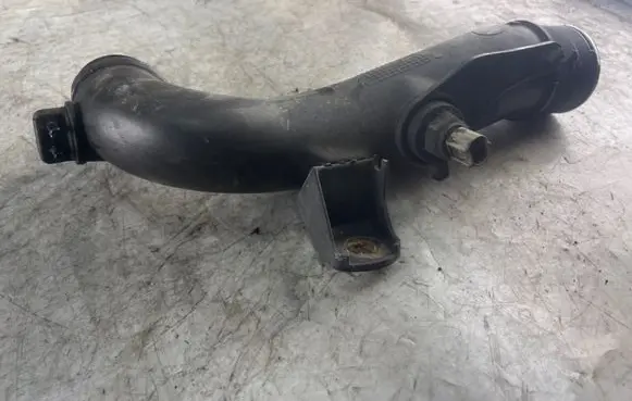 Toyota Corolla Verso AR10 Intercooler hose/pipe 173620r010