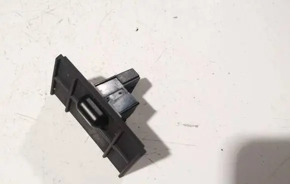 Sensor