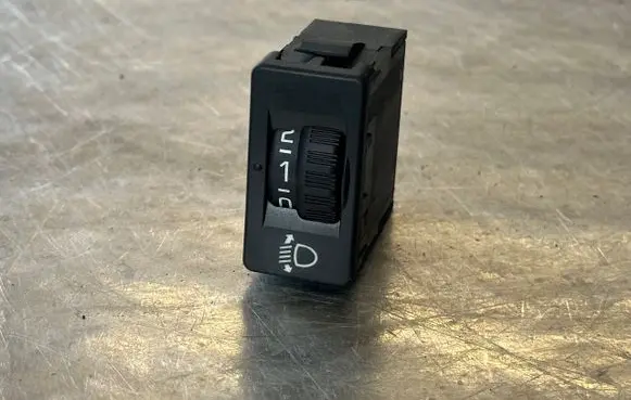 Peugeot 308 Headlight level height control switch 9636669277