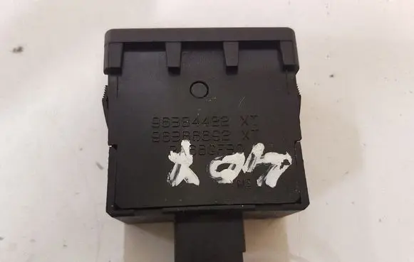 Citroen C4 I Picasso Headlight level height control switch 96384422XT 96366692XT
