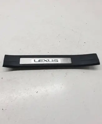 Lexus RX 330 - 350 - 400H Rear sill trim cover 6794048020