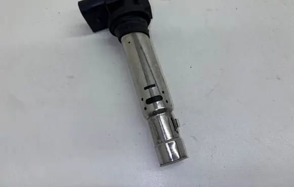 Volkswagen Polo High voltage ignition coil 0204231377