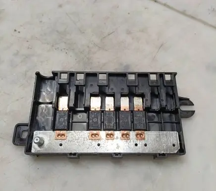 BMW M4 F82 F83 Fuse module 10688710 PA60GF10M20