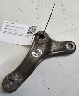 BMW 5 E60 E61 Sway bar bush bracket, front 67585289
