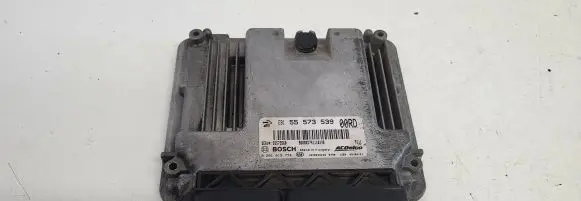 Opel Insignia A Engine control unit/module 55573539 55573560 0281015774