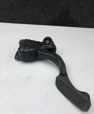 Toyota Prius (XW20) Accelerator throttle pedal 7812047050