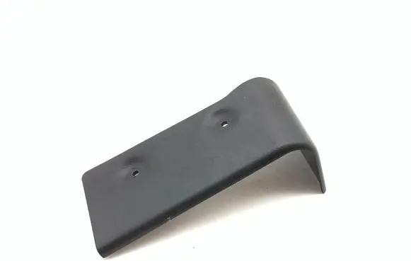 Maserati Quattroporte Front door seat control surround trim