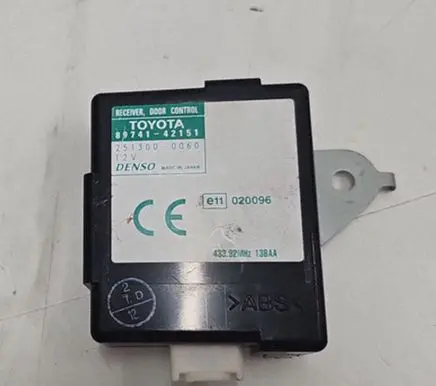Toyota RAV 4 (XA30) Door central lock control unit/module 8974142151