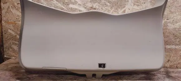Cadillac SRX Tailgate/boot lid cover trim L0196881