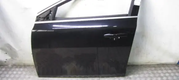 Volvo V40 Front door