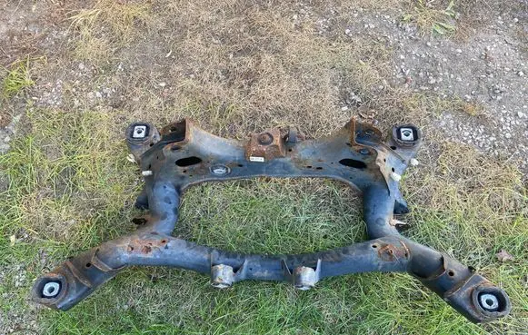 BMW 4 F32 F33 Rear subframe 6855896 0109122359