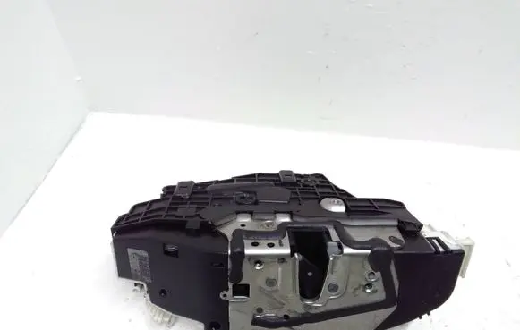 Mercedes-Benz S W221 Front door lock A2217206035
