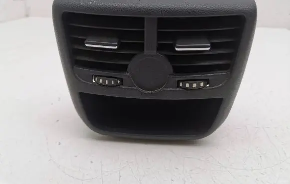 Peugeot 508 Rear air vent grill 9686453677