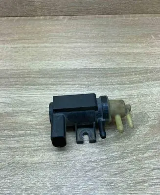Seat Leon (1P) Turbo solenoid valve 1K0906627A 70086800
