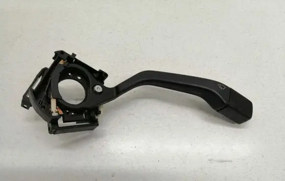 Volkswagen PASSAT B3 Wiper control stalk 357953503