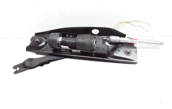 Volvo V70 Front seatbelt 39860303