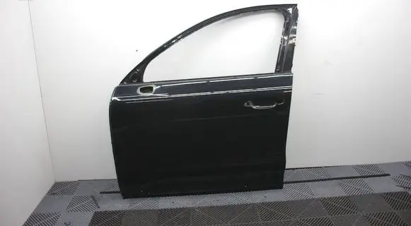 Porsche Macan (95B) Front door 95B831311A