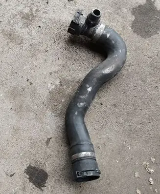 BMW X5 E70 Engine coolant pipe/hose 7811857