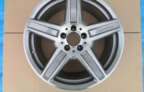 Mercedes-Benz E W212 R18 alloy rim A2124012502