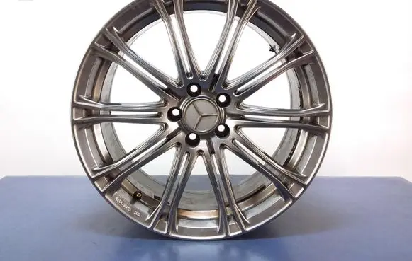 R18 alloy rim
