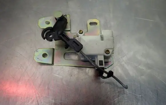 Volkswagen Touareg I Tailgate boot lock/latch motor 7L6827425