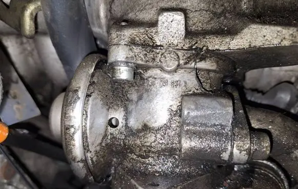 Mitsubishi Grandis EGR valve 038129637d