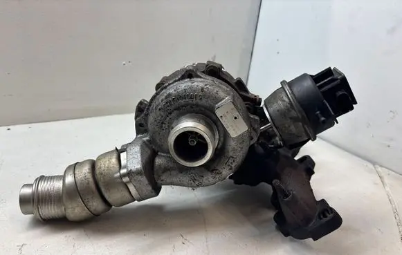 Audi A4 S4 B8 8K Turbo 03L145702H