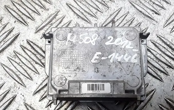 Peugeot 508 Xenon control unit/module 89032336