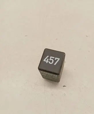 Volkswagen PASSAT B6 Glow plug pre-heat relay 038907281B