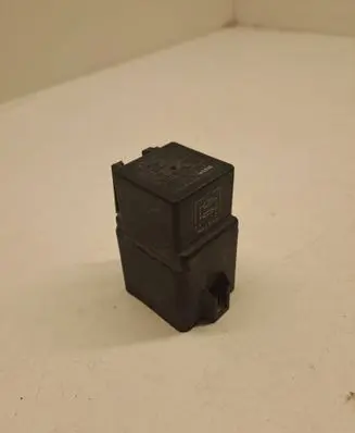 Coolant fan relay