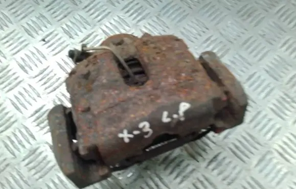 BMW X3 E83 Front brake caliper