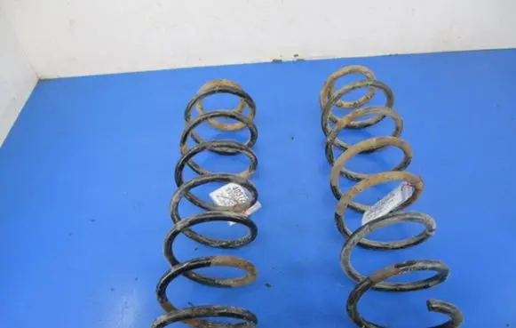 Audi A4 S4 B5 8D Rear coil spring