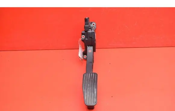 Volvo XC90 Accelerator throttle pedal 30715179