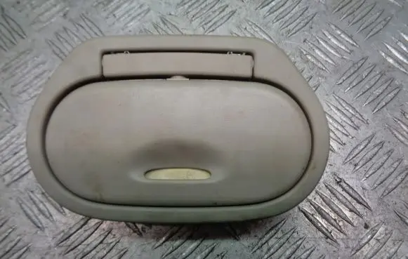 Renault Scenic II - Grand scenic II Rearview mirror trim 8200105136