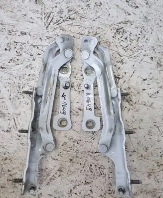 Tesla Model 3 Tailgate hinge 1551481-00-E