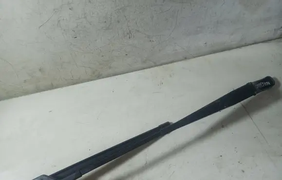 Volkswagen Caddy Front wiper blade arm 2K1955409A