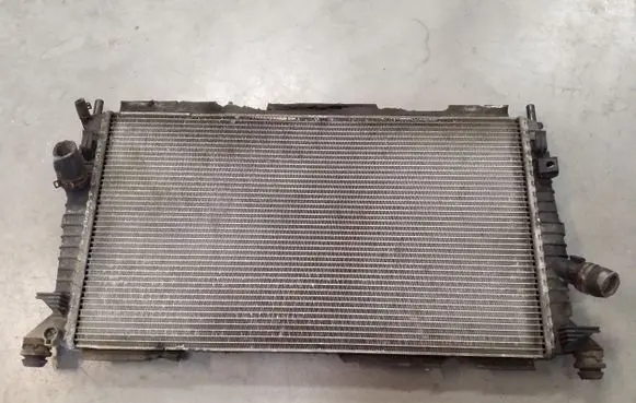 Ford Focus Coolant radiator 3M5H8005TL