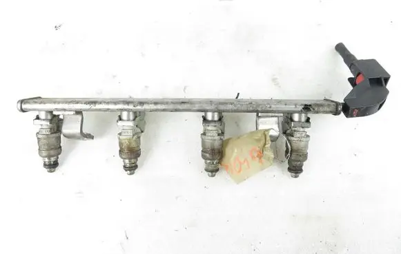 Mitsubishi Lancer VIII Fuel main line pipe