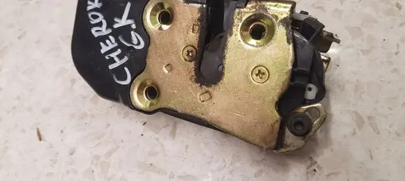 Jeep Grand Cherokee (WJ) Rear door lock